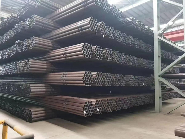 ASTM A106 أنابيب الصلب غير الملحومة