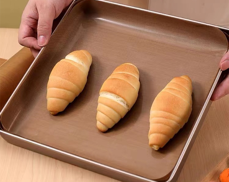 How to Choose The Right PTFE Baking Sheft