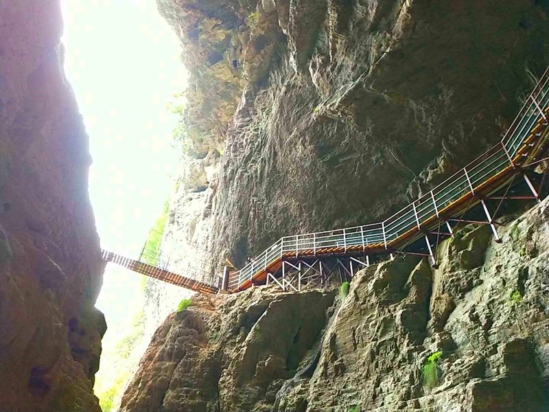 峽口風光