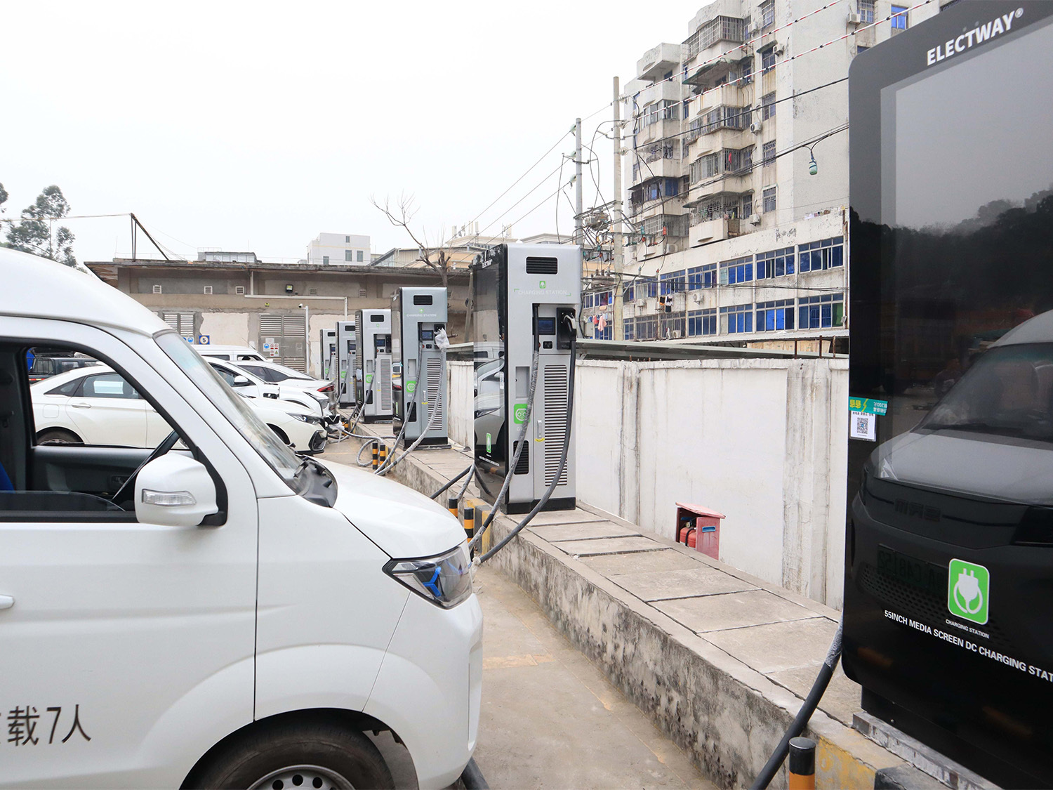 ELECTWAY's Media DC EVSE-Dual Socket/Dual Plug was successfully used in Panyu Charging Station, Panyu District, Guangzhou