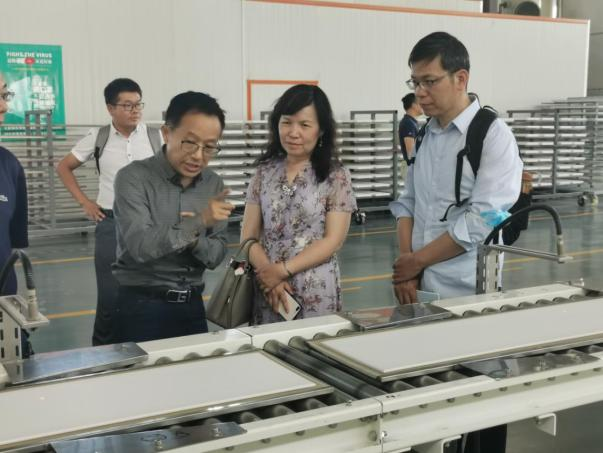 Huang Xia was invited to Zhangjiagang Huayuan Environmental Technology Co., Ltd. for inspection and exchange