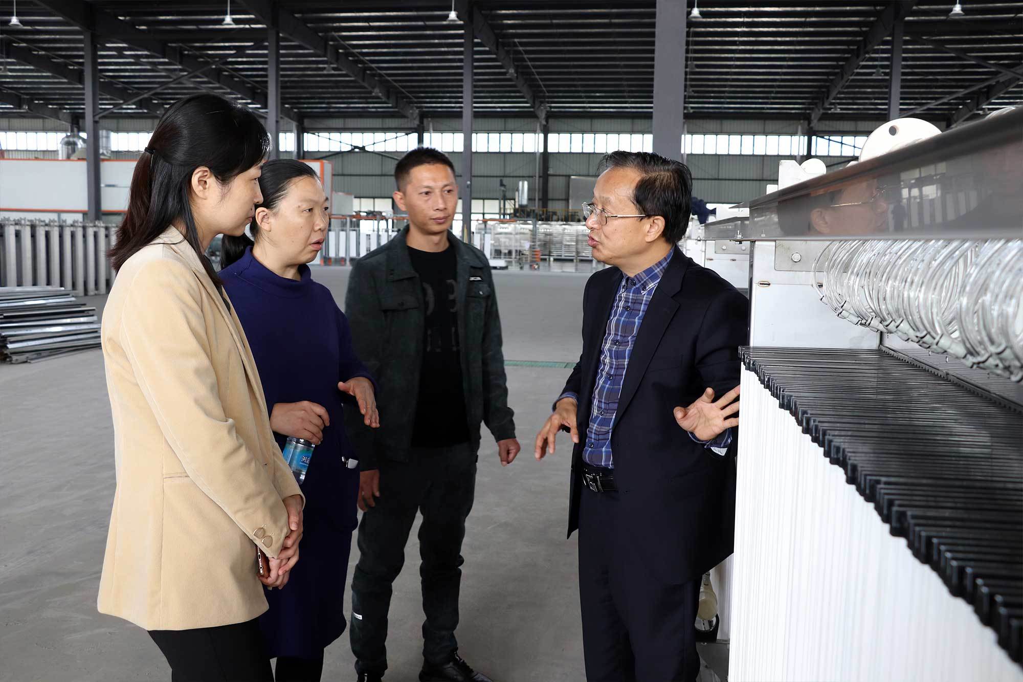 Tian Ming, a member of the Party Committee and Secretary of the Discipline Inspection Commission of Ketian Town, Yanhe County, and his delegation came to Huayuan Branch for investigation and research.