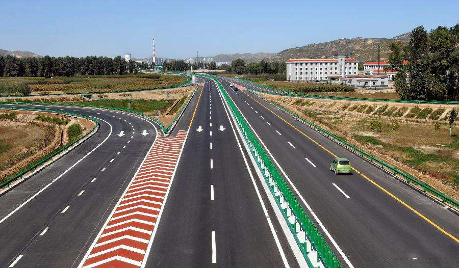 Yushang Expressway Tunnel in Shaanxi Province