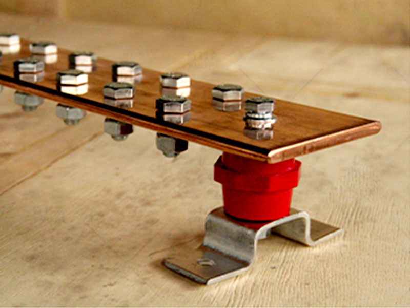 Guide everyone on how to handle pipe busbar faults