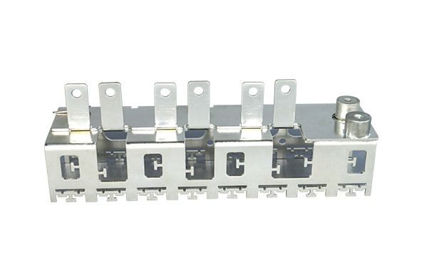 Automobile capacitor busbar