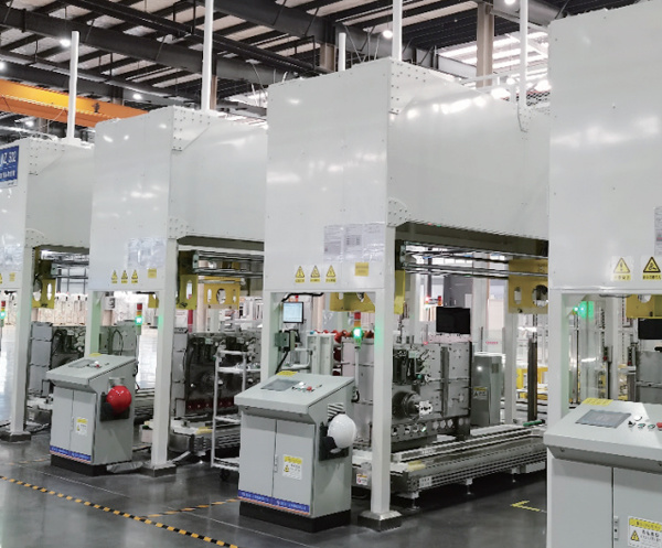 Automatic testing line for power  transmission and distribution enterprises