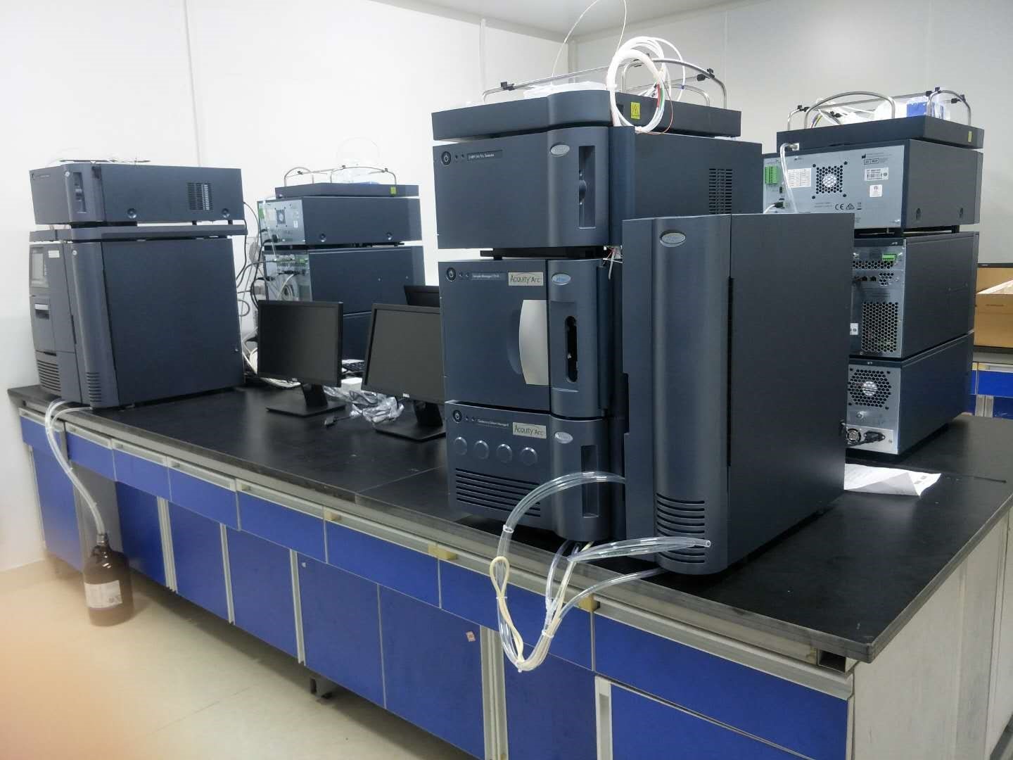 安徽省先锋制药有限公司引进十台waters液相色谱仪