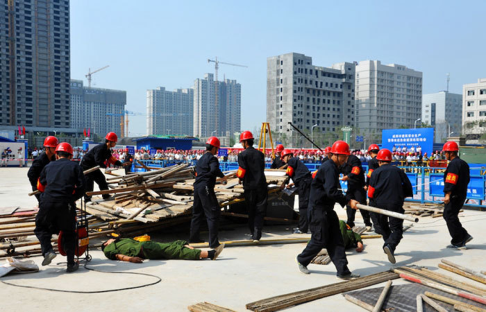 2014年咸阳市事故应急救援预案演练现场会在我集团项目召开