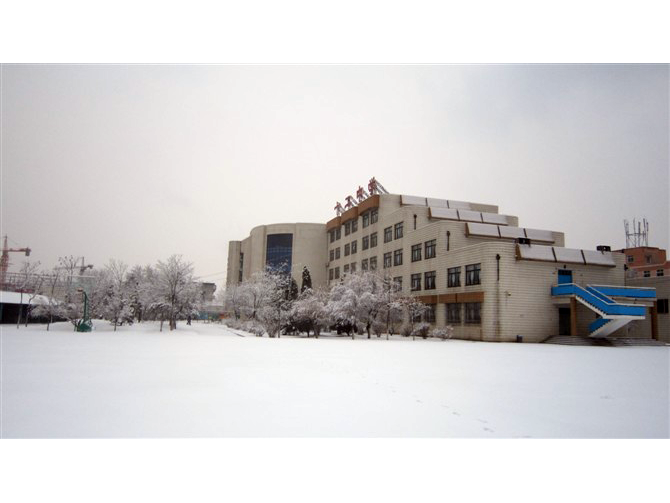 雪后校园