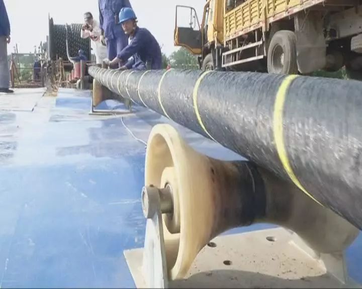 雷公島過江電纜工程