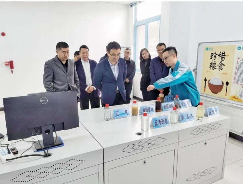 縣委常委、縣政府常務(wù)副縣長毛洪斌帶隊(duì)到內(nèi)江考察有機(jī)廢棄物綜合處理中心
