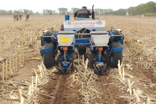 2BMZF - Type 2 Straw high stubble inter-row no-till sowing