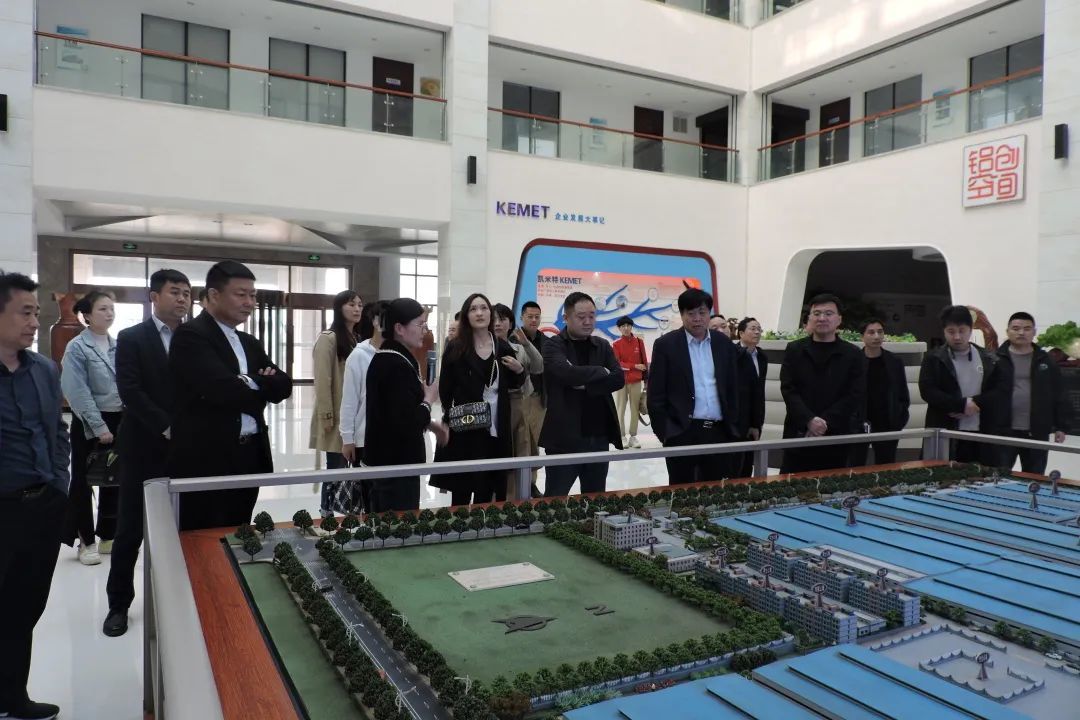 热烈欢迎临沂琅琊成长团各位企业家莅临指导工作