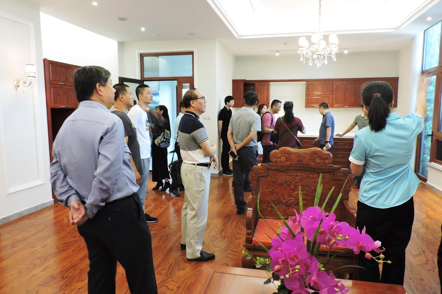 Warmly welcome the leaders and member enterprises of Jiangsu Construction Machinery Metal Structure Association to visit Kemet Company for investigation and guidance.