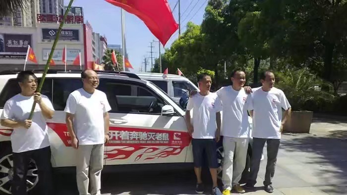 清波灭鼠草原行，灭鼠专家