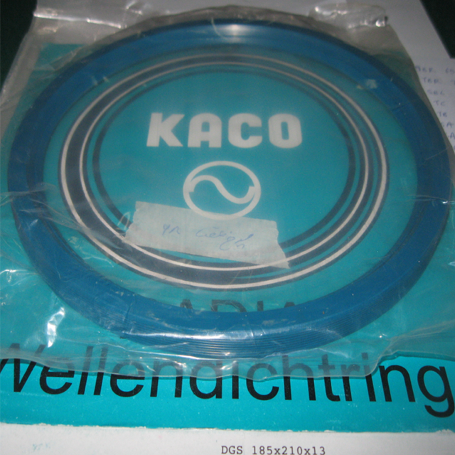 Oil seal738 680