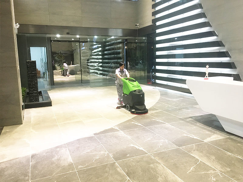 品牌紡織企業(yè)新廠交洗地機及培訓