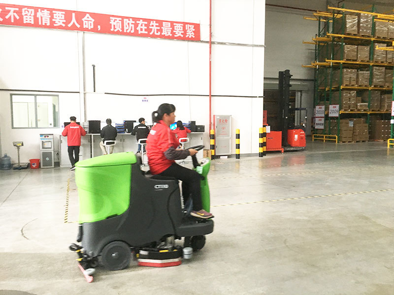 品牌紡織企業(yè)新廠交洗地機及培訓