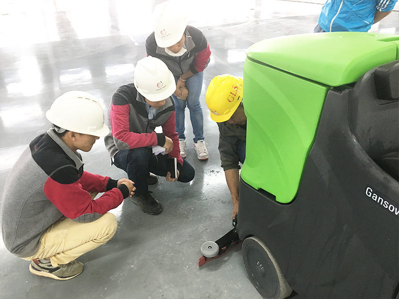 品牌紡織企業(yè)新廠交洗地機及培訓