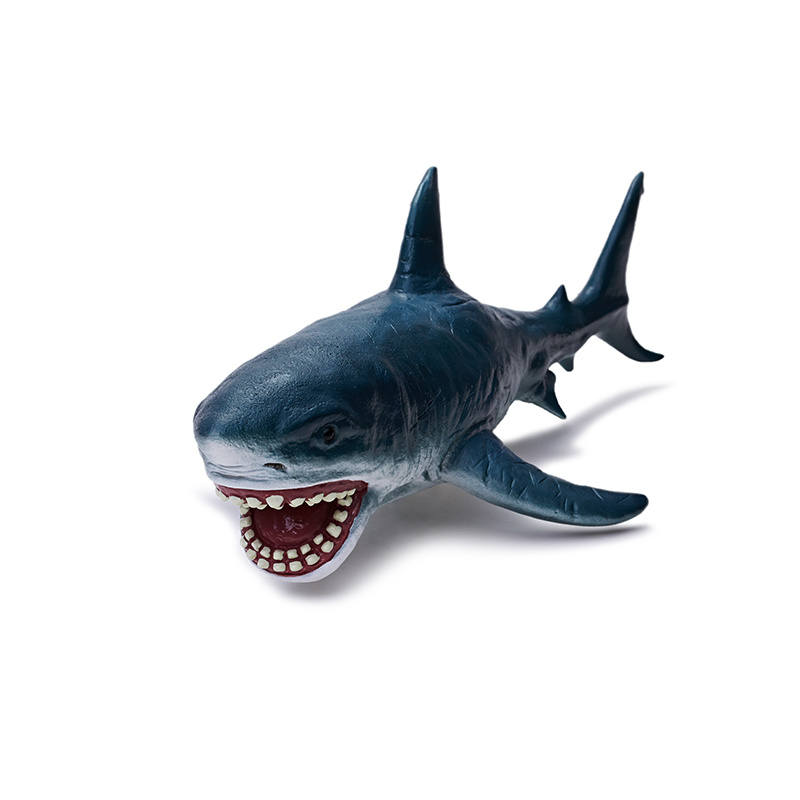 RC16043S Great White Shark