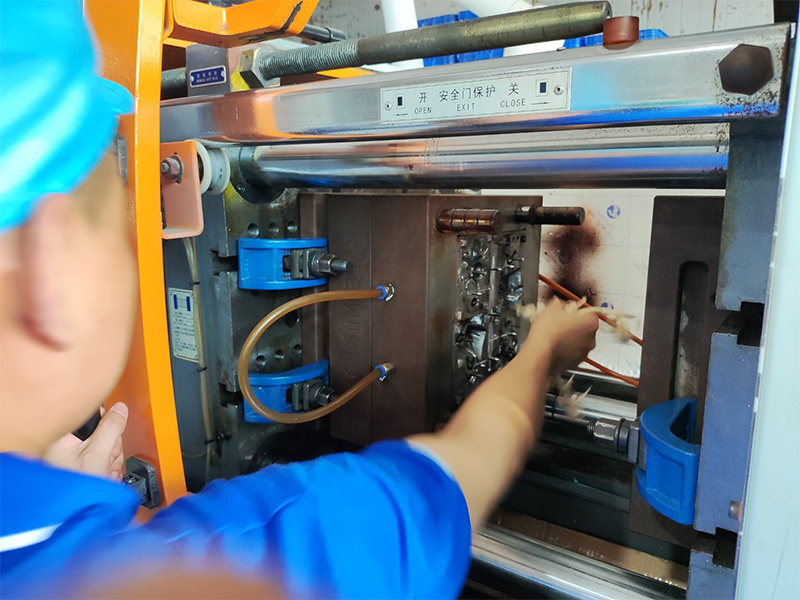 Injection molding workshop Injection molding workshop
