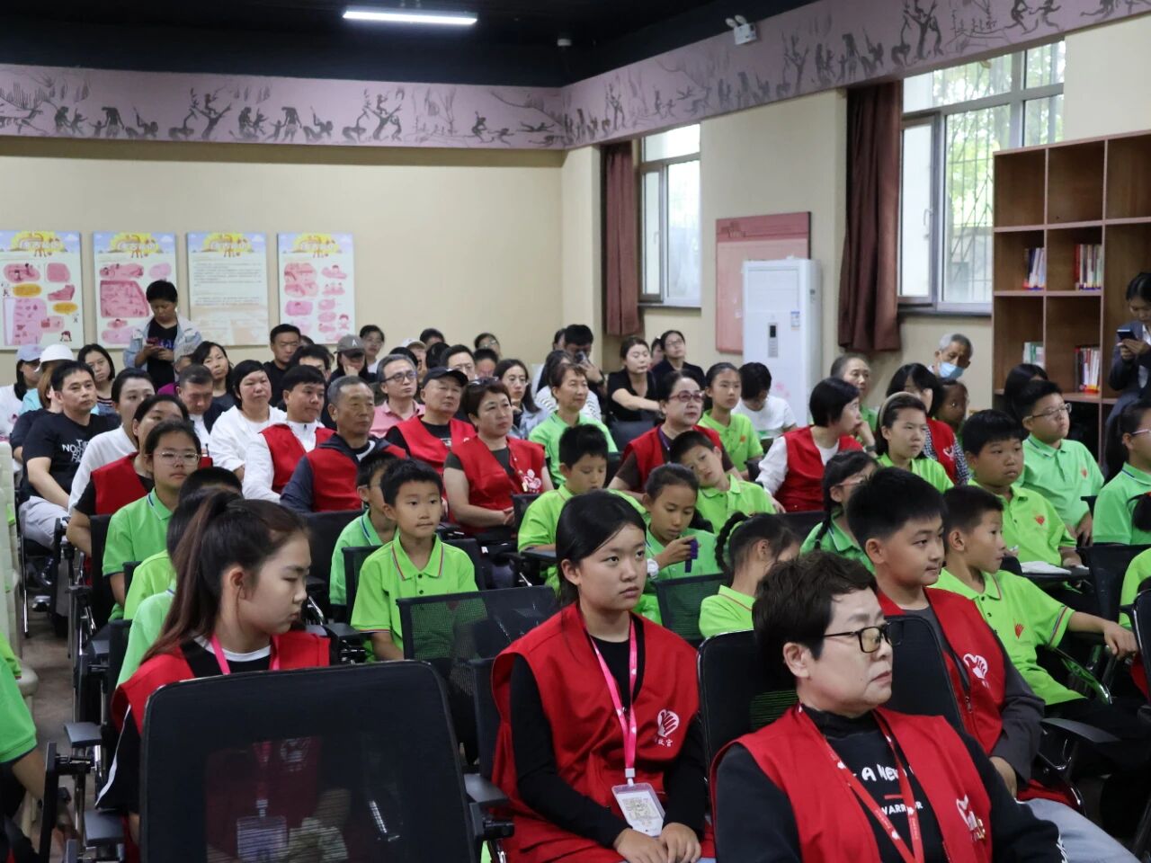 故宫新乐齐聚力 志愿服务薪火传