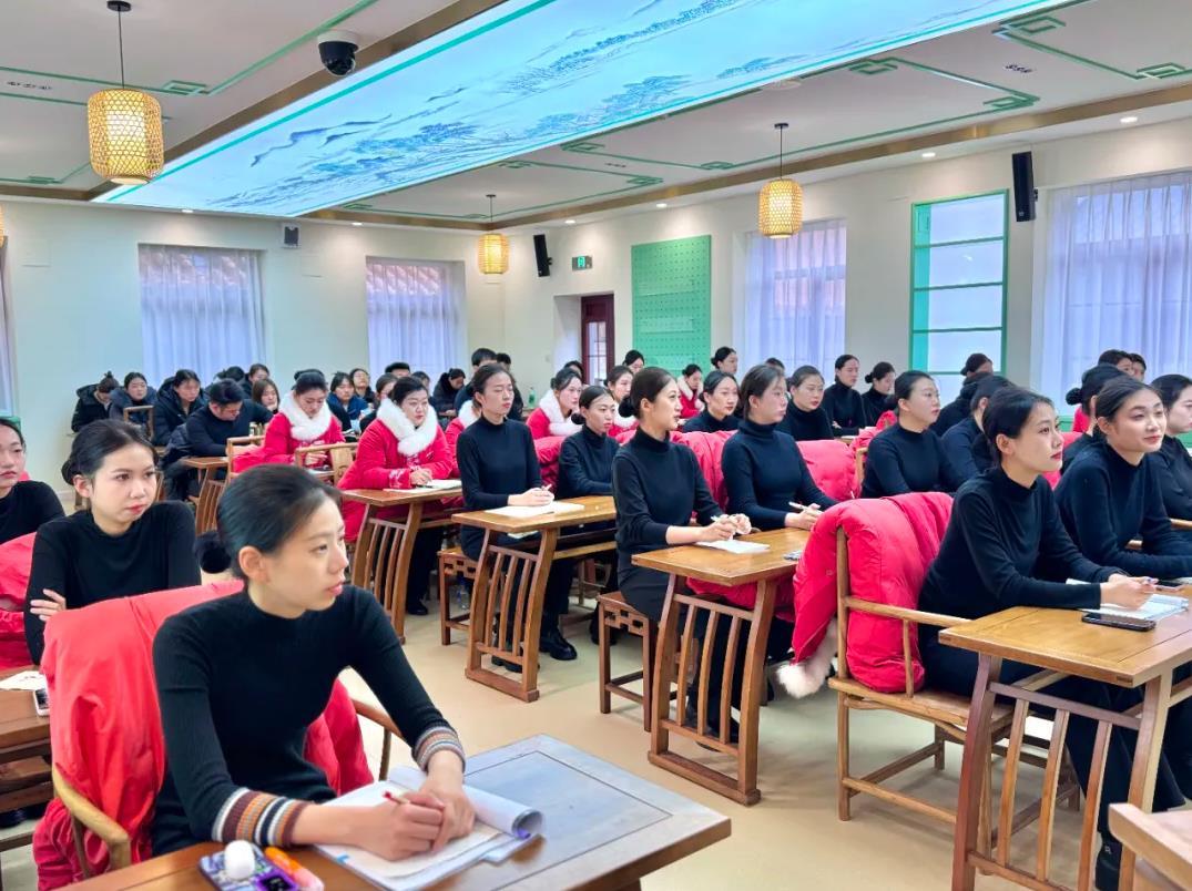 2024年度沈陽(yáng)故宮博物院講解技能培訓(xùn)班第五講開(kāi)課 2024年度沈陽(yáng)故宮博物院講解技能培訓(xùn)班第五講開(kāi)課
