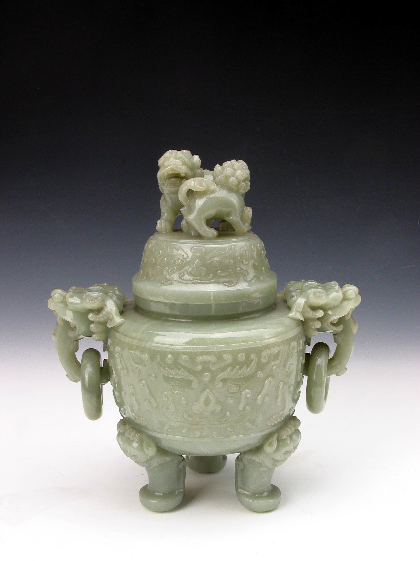 清青玉雙獸耳活環(huán)三足爐