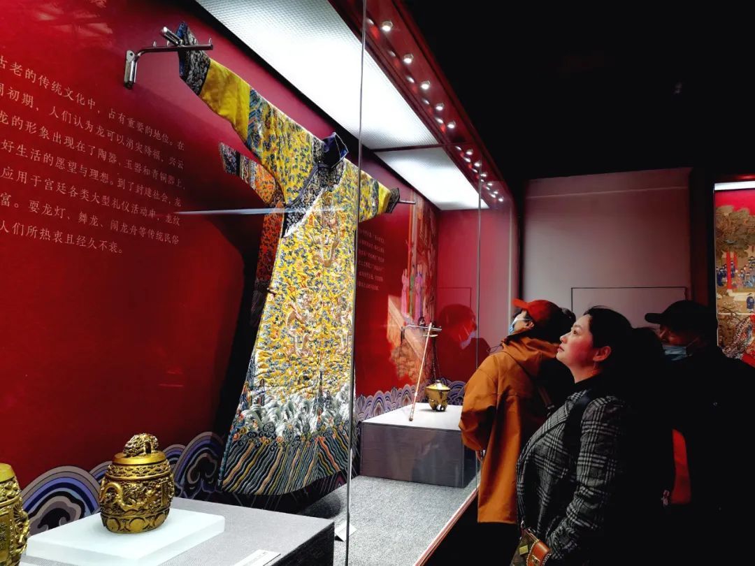 “二月二 龍?zhí)ь^” 沈陽故宮院藏龍紋主題展“龍”重登場 “二月二 龍?zhí)ь^” 沈陽故宮院藏龍紋主題展“龍”重登場