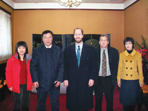 2008年我院與加拿大安大略省博物館洽談外展 2008年我院與加拿大安大略省博物館洽談外展
