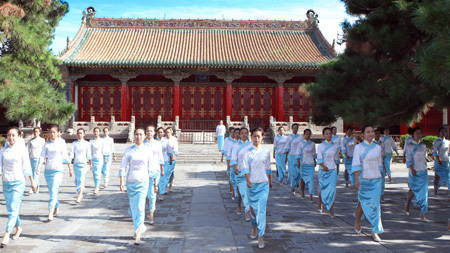 沈陽(yáng)故宮博物院群工部講解組堅(jiān)持開展早訓(xùn) 沈陽(yáng)故宮博物院群工部講解組堅(jiān)持開展早訓(xùn)