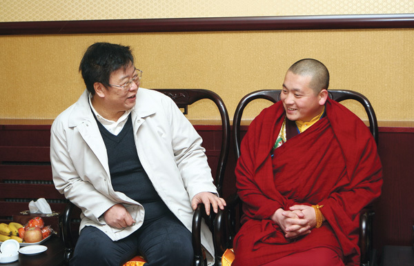 阜新瑞應(yīng)寺第七世活佛——察罕迪彥齊呼圖格圖洛?！ちx希成來堅措來我院參觀
