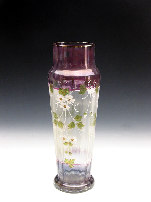 清紫白玻璃粉彩花卉直口瓶