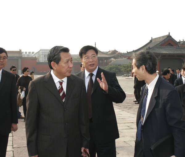 泰國副總理陳披諾 泰國副總理陳披諾