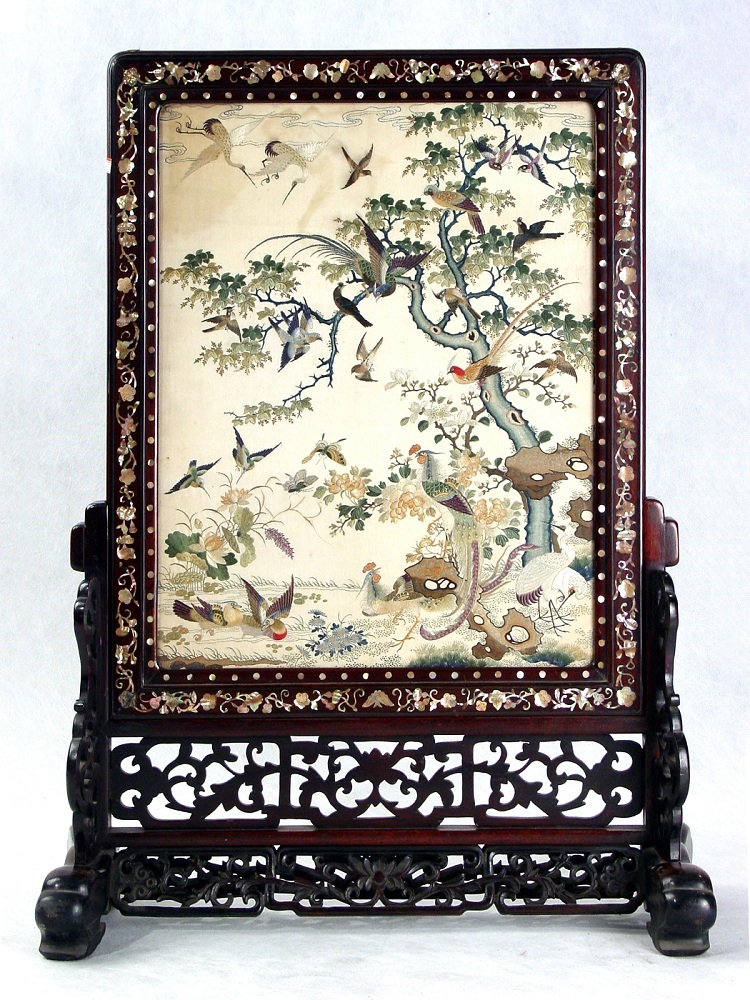清紅木嵌螺鈿緞心百鳥朝鳳小插屏