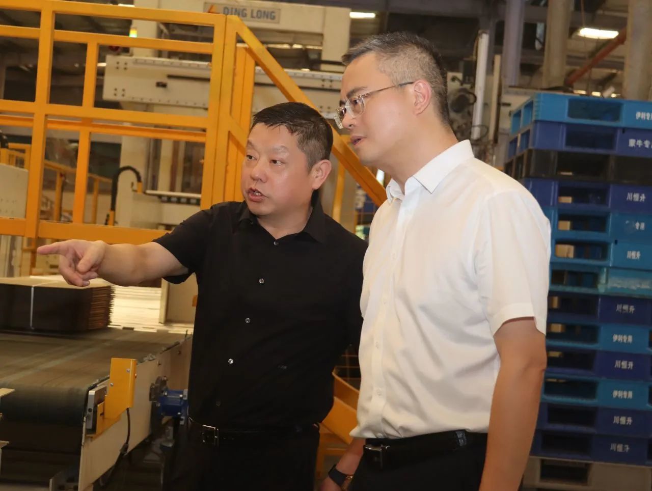 德阳市委常委、统战部部长卿伟一行莅临新升集团考察调研