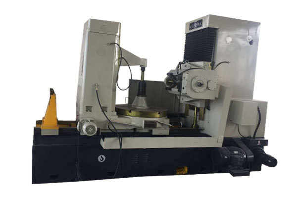 What categories are gear hobbing machines divided into?