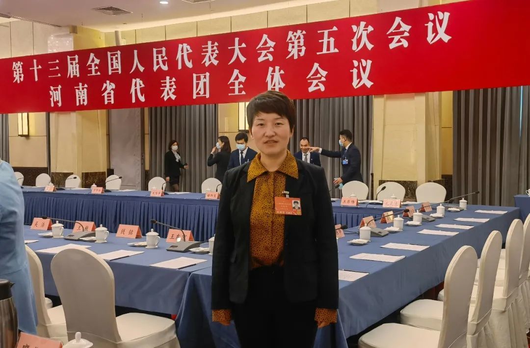 全國人大代表、中鐵裝備王杜娟積極建言，創新引領制造業高質量發展