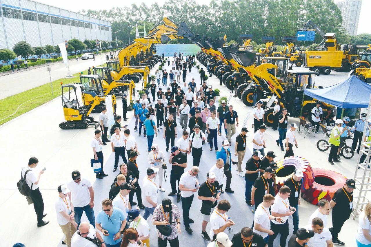 《新聞聯播》聚焦：中國新能源工程機械產品的出口