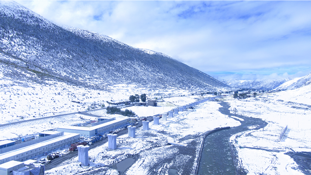 中建二局丨筑夢世紀工程 迎戰4100米雪域高原！