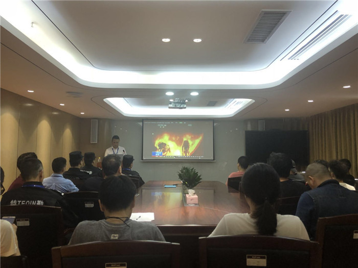  华丽公司安委办开展电动车充电安全专项培训