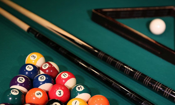 How should I pick a pool cue? How to recognize a good or bad cue?
