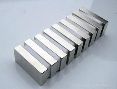 Strong magnetic neodymium iron boron