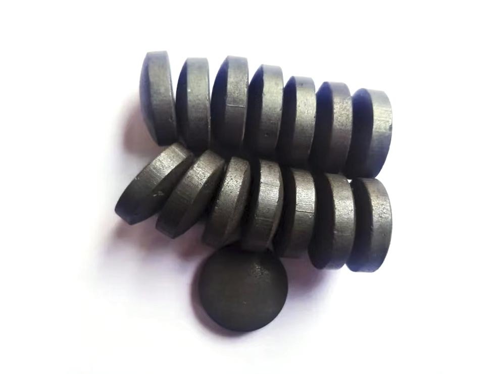 Black magnet