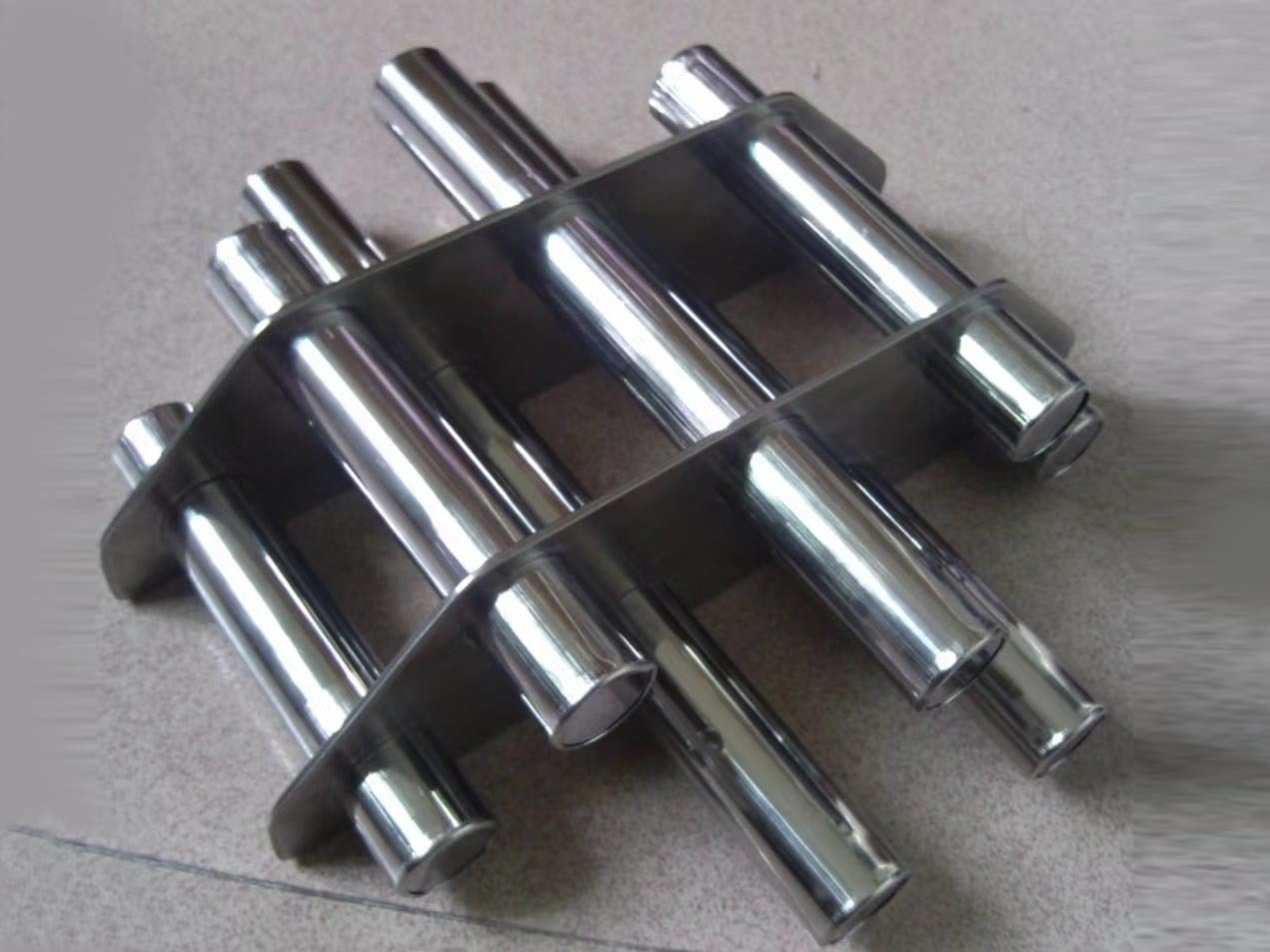 Magnetic rod