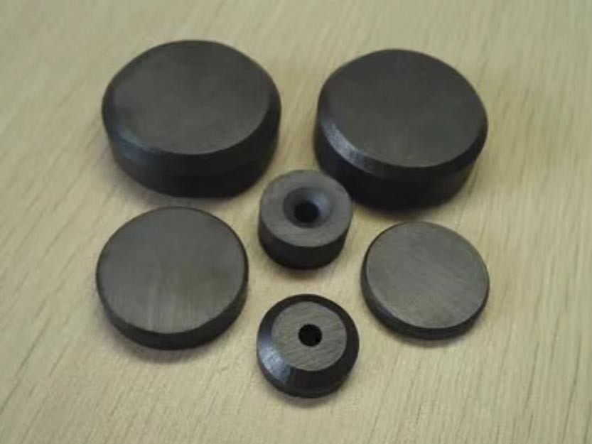 Black magnet