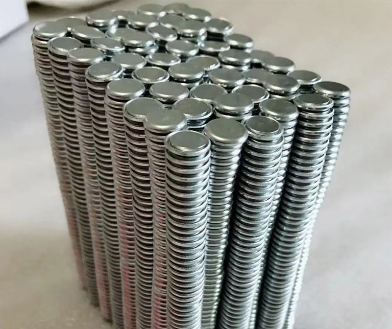 Single sided magnet