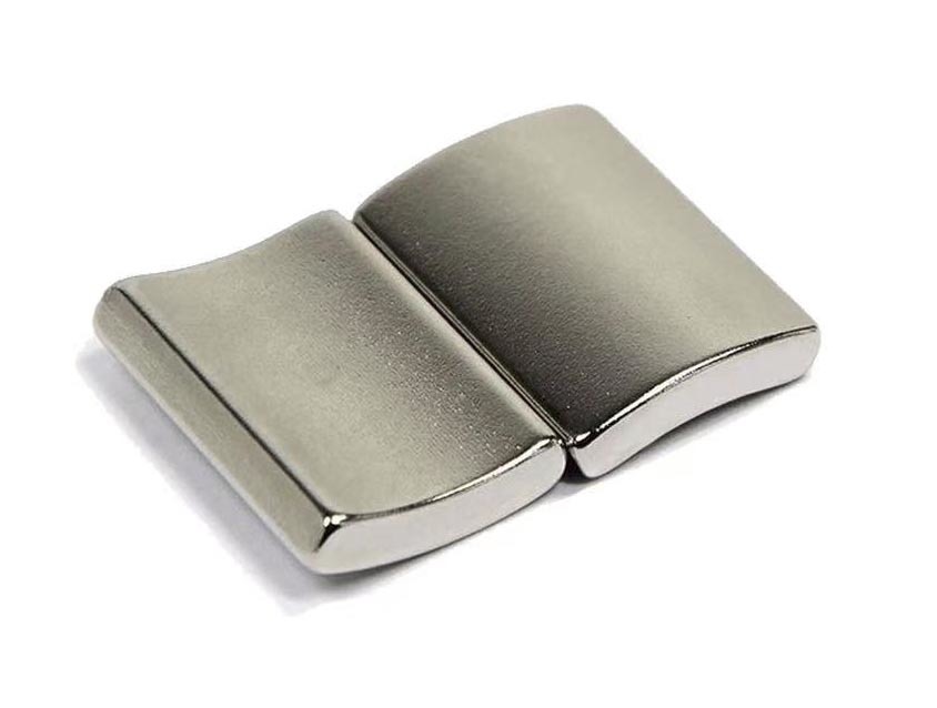 Strong magnetic neodymium iron boron