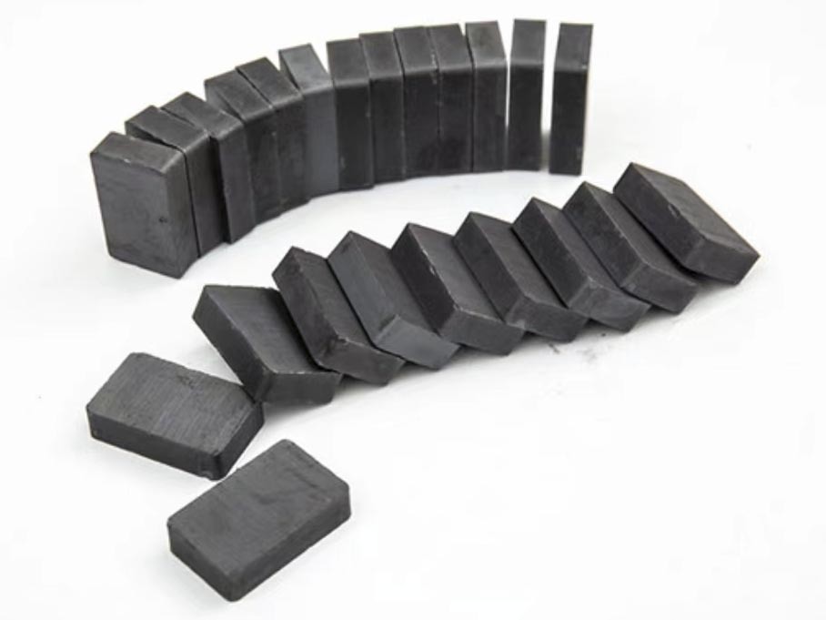 Black magnet
