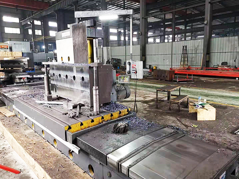 Large milling machine